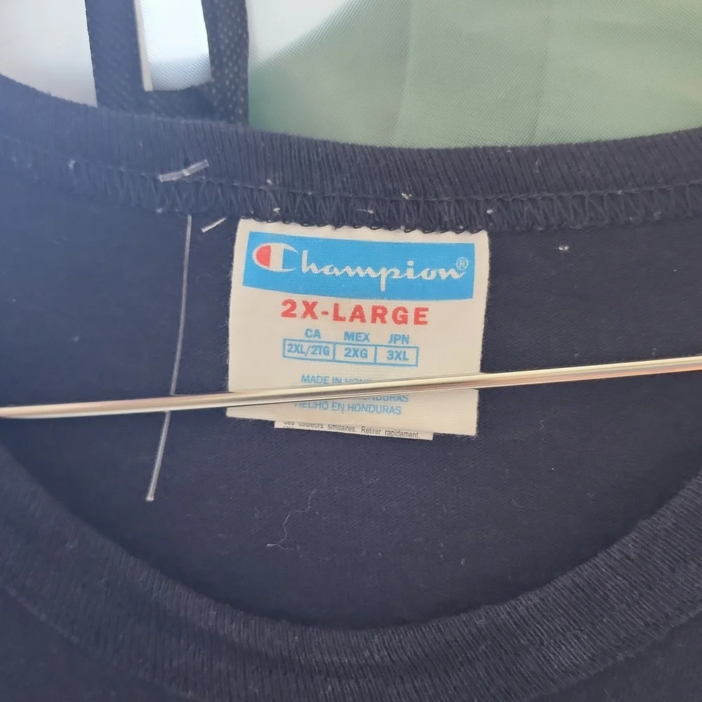Champion 2X-Large Black Tee - Picture 2 of 4